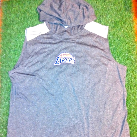 lakers sleeveless hoodie nike